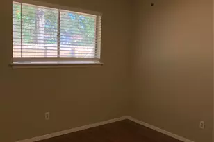 5410 Kings Mnr Dr, Lake Dallas, TX 75065 - Photo 21