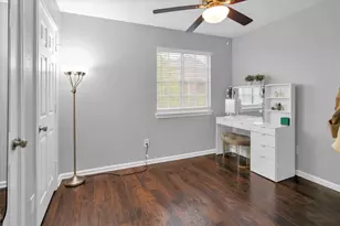 3317 Greenglen Cir, Carrollton, TX 75007 - Photo 21