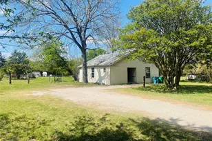 202 5 Points Rd, Waxahachie, TX 75165 - Photo 1