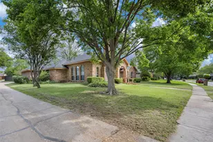 3805 Thornhill Way, Rowlett, TX 75088 - Photo 3