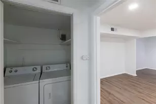 5921 Gaston Ave, Dallas, TX 75214 - Photo 15