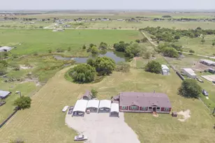 394 Emerald Glenn Ln, Pilot Point, TX 76258 - Photo 35