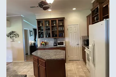 394 Emerald Glenn Lane, Pilot Point, TX 76258 - Photo 9