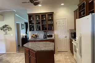 394 Emerald Glenn Ln, Pilot Point, TX 76258 - Photo 9