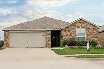 157 Presidents Way, Venus, TX 76084 - Photo 1