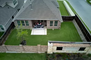 1912 Hollow Creek Trail, Lewisville, TX 75010 - Photo 3