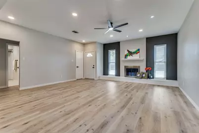 900 Hillside Lane, Flower Mound, TX 75028 - Photo 7