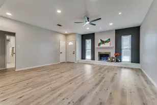 900 Hillside Ln, Flower Mound, TX 75028 - Photo 7