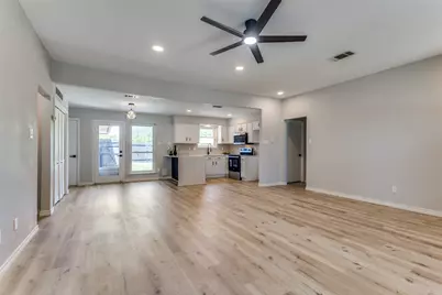 900 Hillside Lane, Flower Mound, TX 75028 - Photo 9