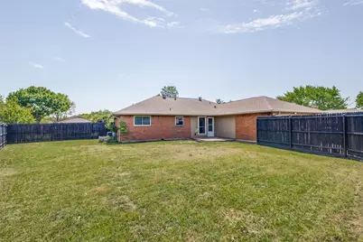 900 Hillside Lane, Flower Mound, TX 75028 - Photo 21