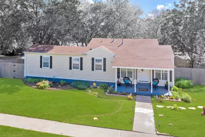 3909 Locke Avenue, Fort Worth, TX 76107 - Photo 3