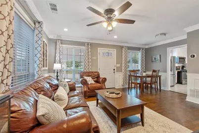 3909 Locke Avenue, Fort Worth, TX 76107 - Photo 3