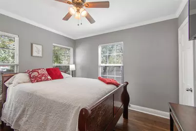 3909 Locke Avenue, Fort Worth, TX 76107 - Photo 15