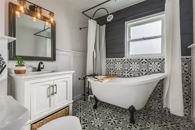 8608 Redondo Drive, Dallas, TX 75218 - Photo 15