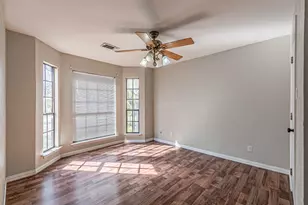 8808 Sylvan Ct, Fort Worth, TX 76120 - Photo 31