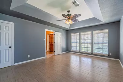 8808 Sylvan Court, Fort Worth, TX 76120 - Photo 7