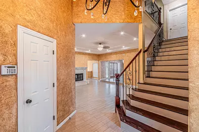 8808 Sylvan Court, Fort Worth, TX 76120 - Photo 5