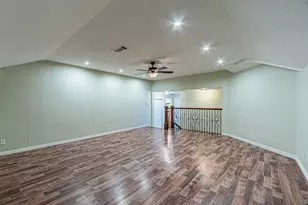 8808 Sylvan Ct, Fort Worth, TX 76120 - Photo 27