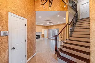 8808 Sylvan Ct, Fort Worth, TX 76120 - Photo 5