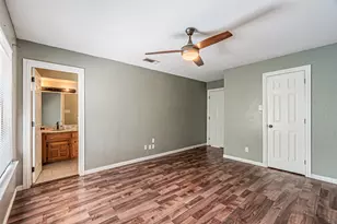 8808 Sylvan Ct, Fort Worth, TX 76120 - Photo 29