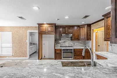 8808 Sylvan Court, Fort Worth, TX 76120 - Photo 21