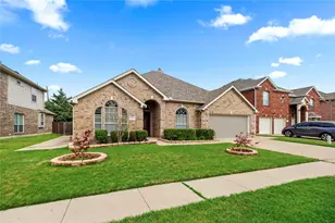 2716 Potter Ct, Grand Prairie, TX 75052 - Photo 3