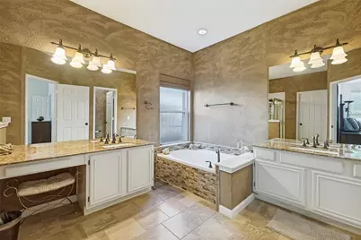 9806 Chasefield Drive, Rowlett, TX 75087 - Photo 17