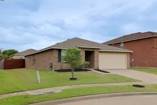 8422 Seven Hills Rd, Arlington, TX 76002 - Photo 3