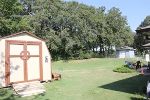 102 Wasco Cove, Lake Kiowa, TX 76240 - Photo 13