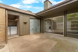 4667 Country Creek Dr, Dallas, TX 75236 - Photo 3