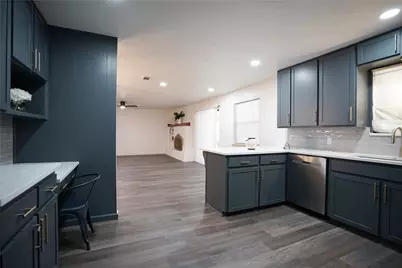 2121 Stonegate Drive N, Bedford, TX 76021 - Photo 9