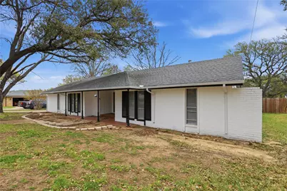 317 Cedar Creek Court, Fort Worth, TX 76103 - Photo 3