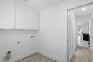 317 Cedar Creek Ct, Fort Worth, TX 76103 - Photo 9