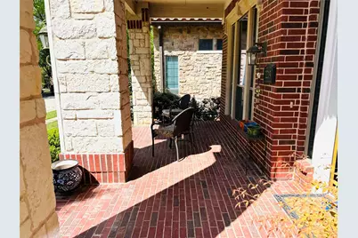 2219 Longview Road, Irving, TX 75063 - Photo 5