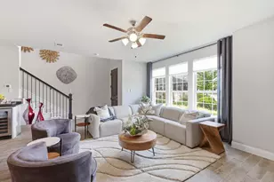 215 Suma Dr, Euless, TX 76040 - Photo 5