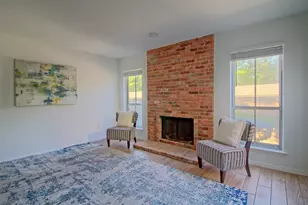 7510 Holly Hill Dr, Dallas, TX 75231 - Photo 3