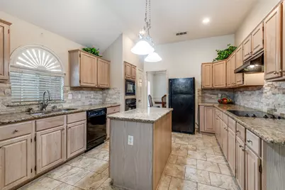 8402 Hartford Drive, Rowlett, TX 75089 - Photo 3