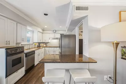 6007 Sandhurst Lane #D, Dallas, TX 75206 - Photo 7