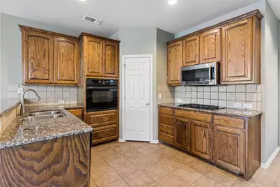 1908 Canyon Wren Drive, McKinney, TX 75071 - Photo 7