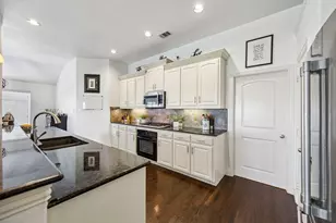 2265 Hideaway Point Dr, Little Elm, TX 75068 - Photo 9