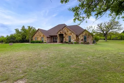 208 Ellis Creek Drive, Weatherford, TX 76085 - Photo 3