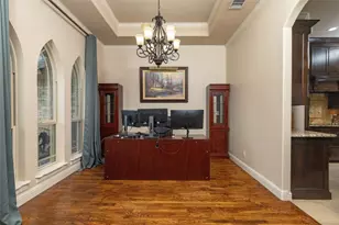 208 Ellis Creek Dr, Weatherford, TX 76085 - Photo 9