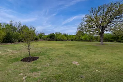 208 Ellis Creek Drive, Weatherford, TX 76085 - Photo 35