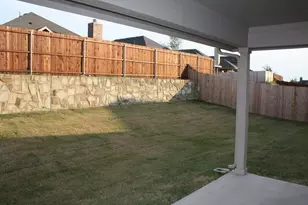 2777 Cresent Lake Dr, Little Elm, TX 75068 - Photo 11