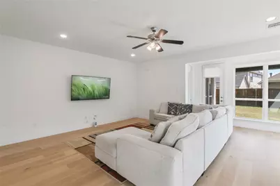8425 Colburn, The Colony, TX 75056 - Photo 17