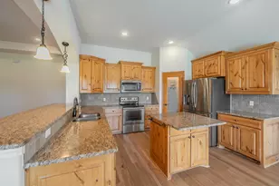 105 Briar Mdws Cir, Azle, TX 76020 - Photo 9