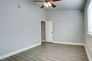 110 Wildbriar St, Euless, TX 76039 - Photo 11