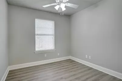 110 Wildbriar Street, Euless, TX 76039 - Photo 13