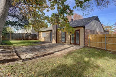 110 Wildbriar Street, Euless, TX 76039 - Photo 17