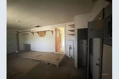 1100 Poe Street, Azle, TX 76020 - Photo 7